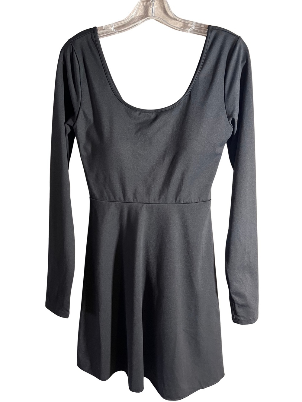 HALARA NWT Cloudful Black Long-Sleeve Scoop-Neck Twist Back Dress with Shorts M